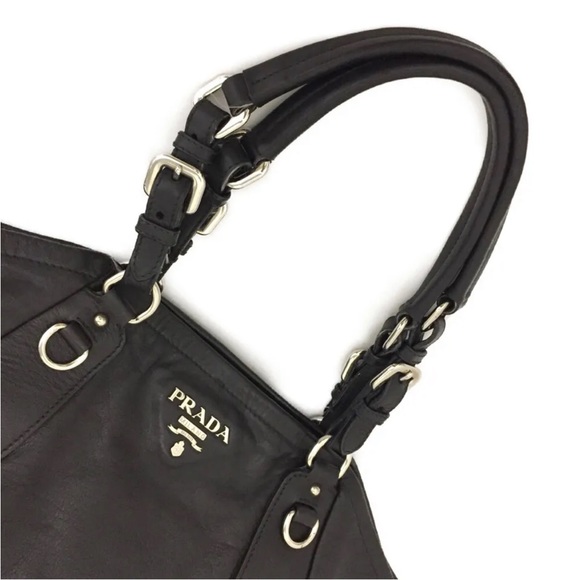 Prada Hand Bag, Black Leather Logo Shoulder Bag - Picture 4 of 9
